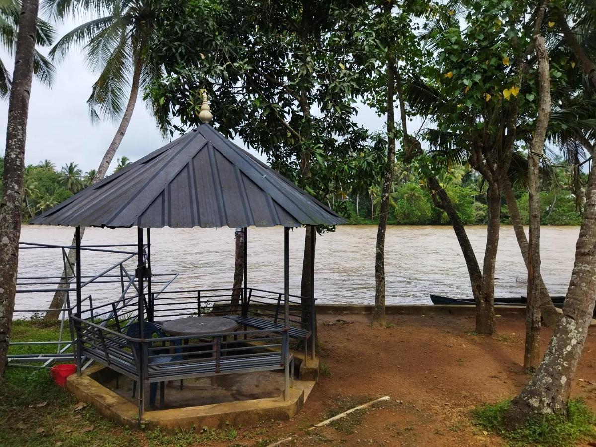 Munroe Lagoons Kollam Exterior foto